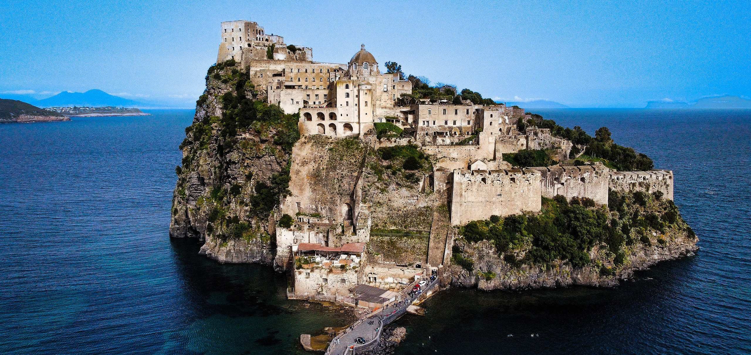Ischia_-_Castello_aragonese_-_CC
